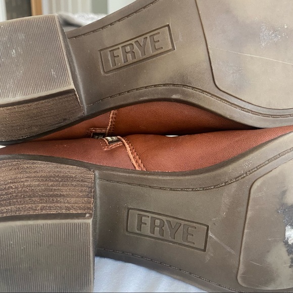FRYE Ankle Boots Cognac Leather Judith Double Zipper Zip Leather Brown 9.5 M - Picture 6 of 10